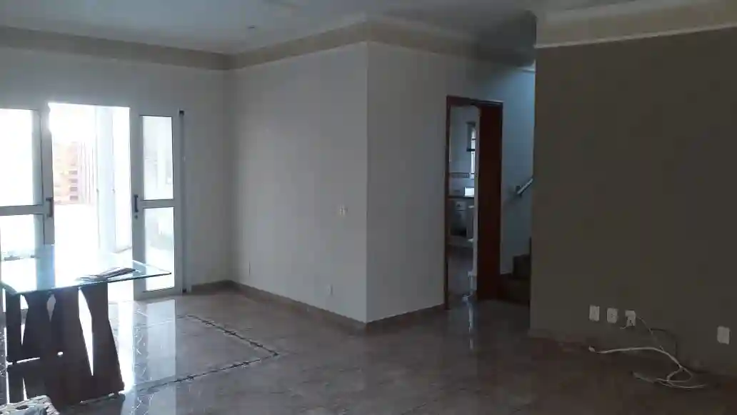 Casa de Condomínio com 4 quartos para aluguel, 450m² — foto 3 de 22