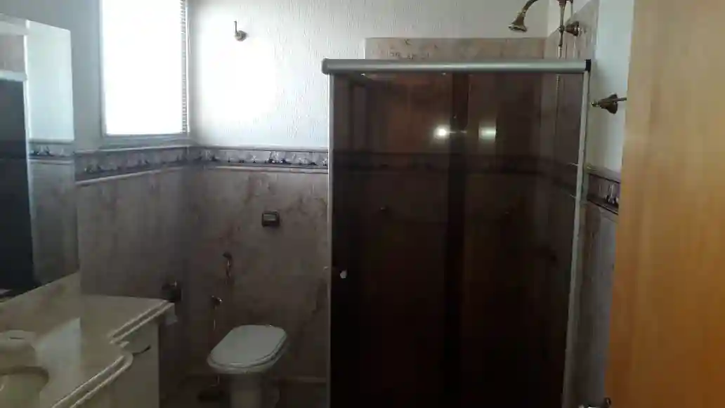 Casa de Condomínio com 4 quartos para aluguel, 450m² — foto 19 de 22