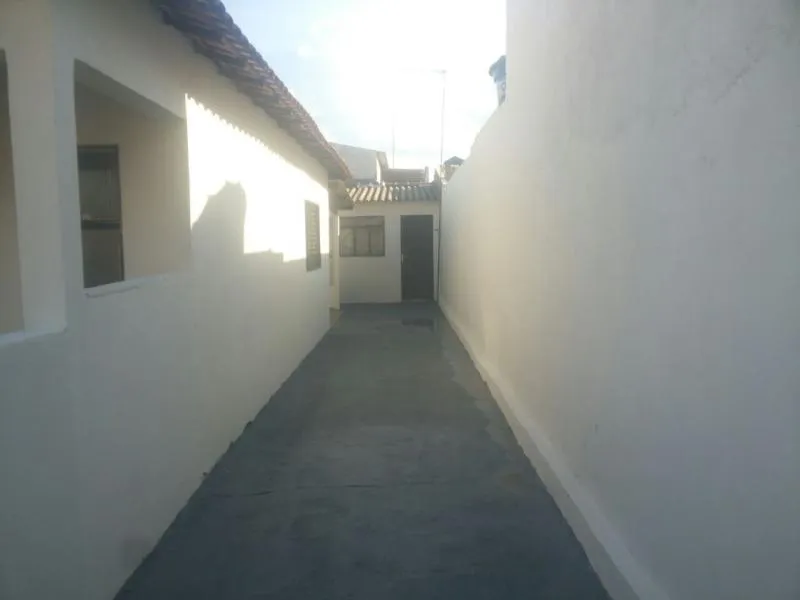 Casa à venda — foto 3 de 4