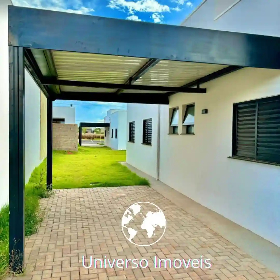 Casa de Condomínio com 3 quartos à venda, 232m² — foto 2 de 13