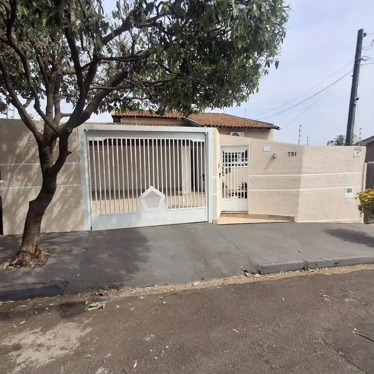 Casa com 3 quartos à venda, 160m² — foto 1 de 31