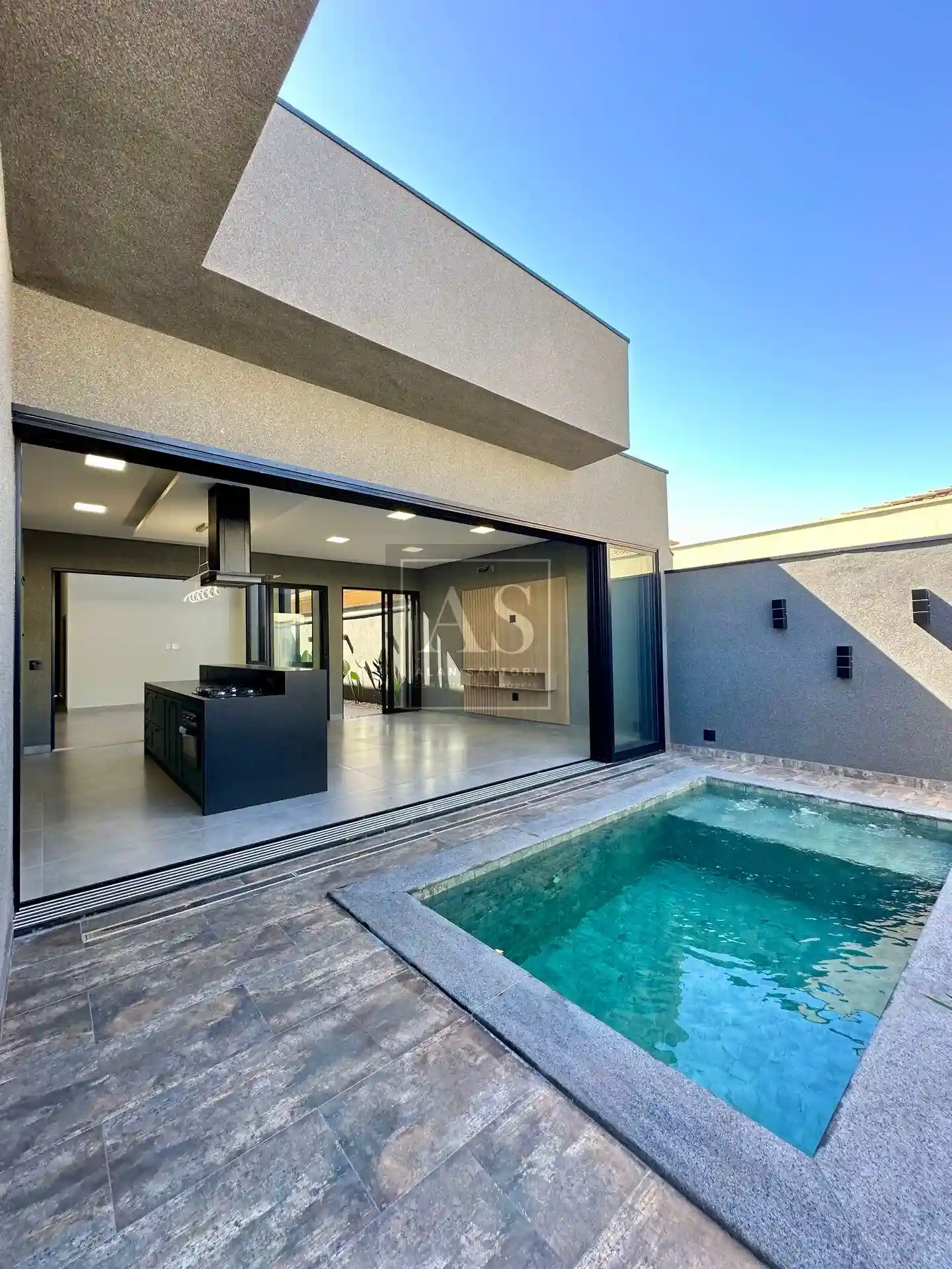 Casa de Condomínio com 3 quartos à venda, 225m² — foto 13 de 28