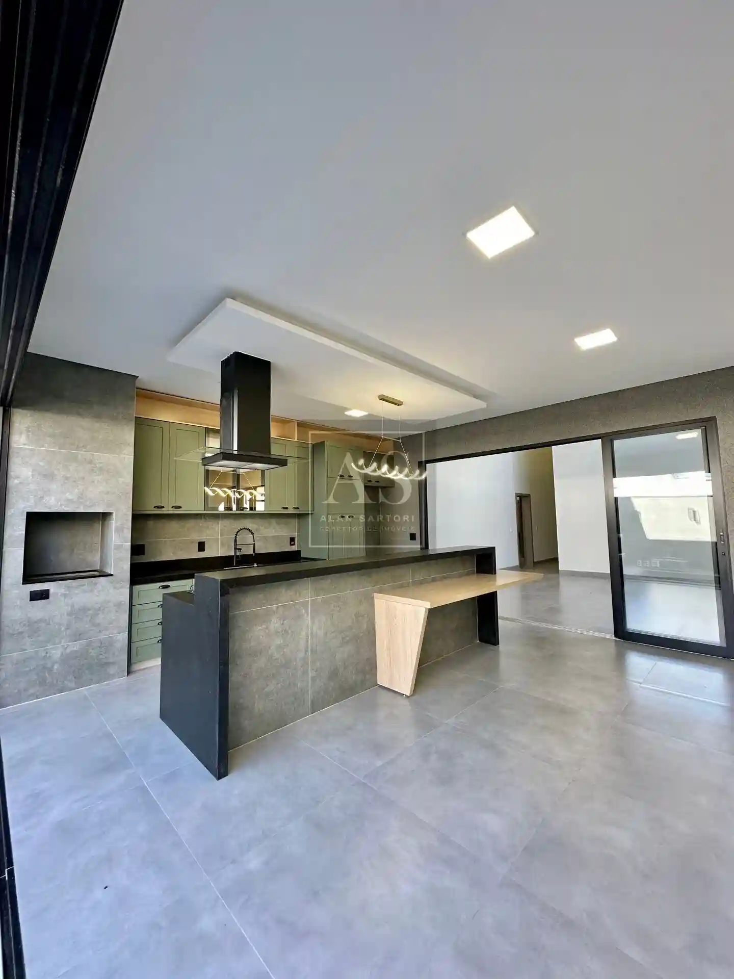 Casa de Condomínio com 3 quartos à venda, 225m² — foto 15 de 28