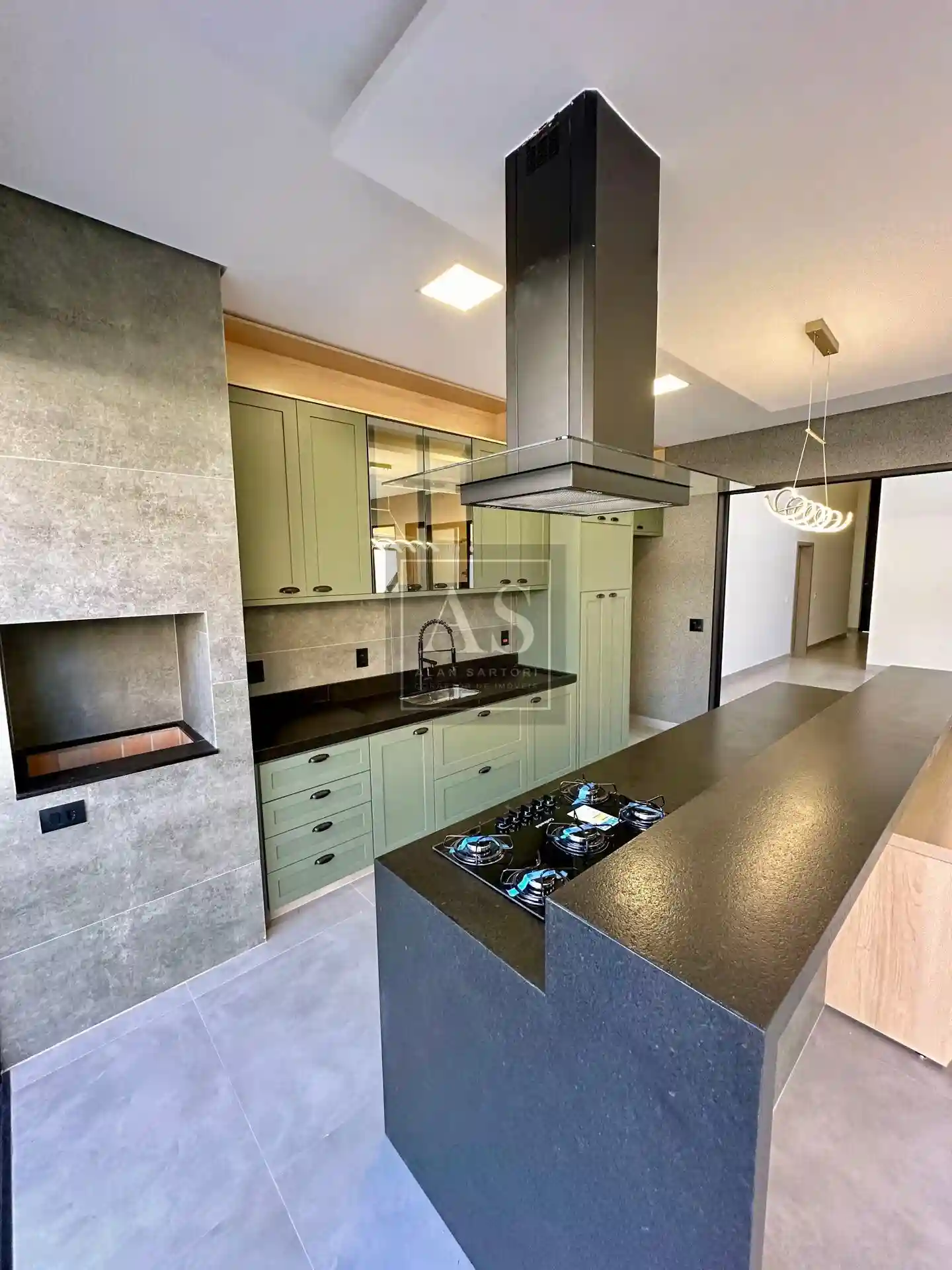 Casa de Condomínio com 3 quartos à venda, 225m² — foto 17 de 28