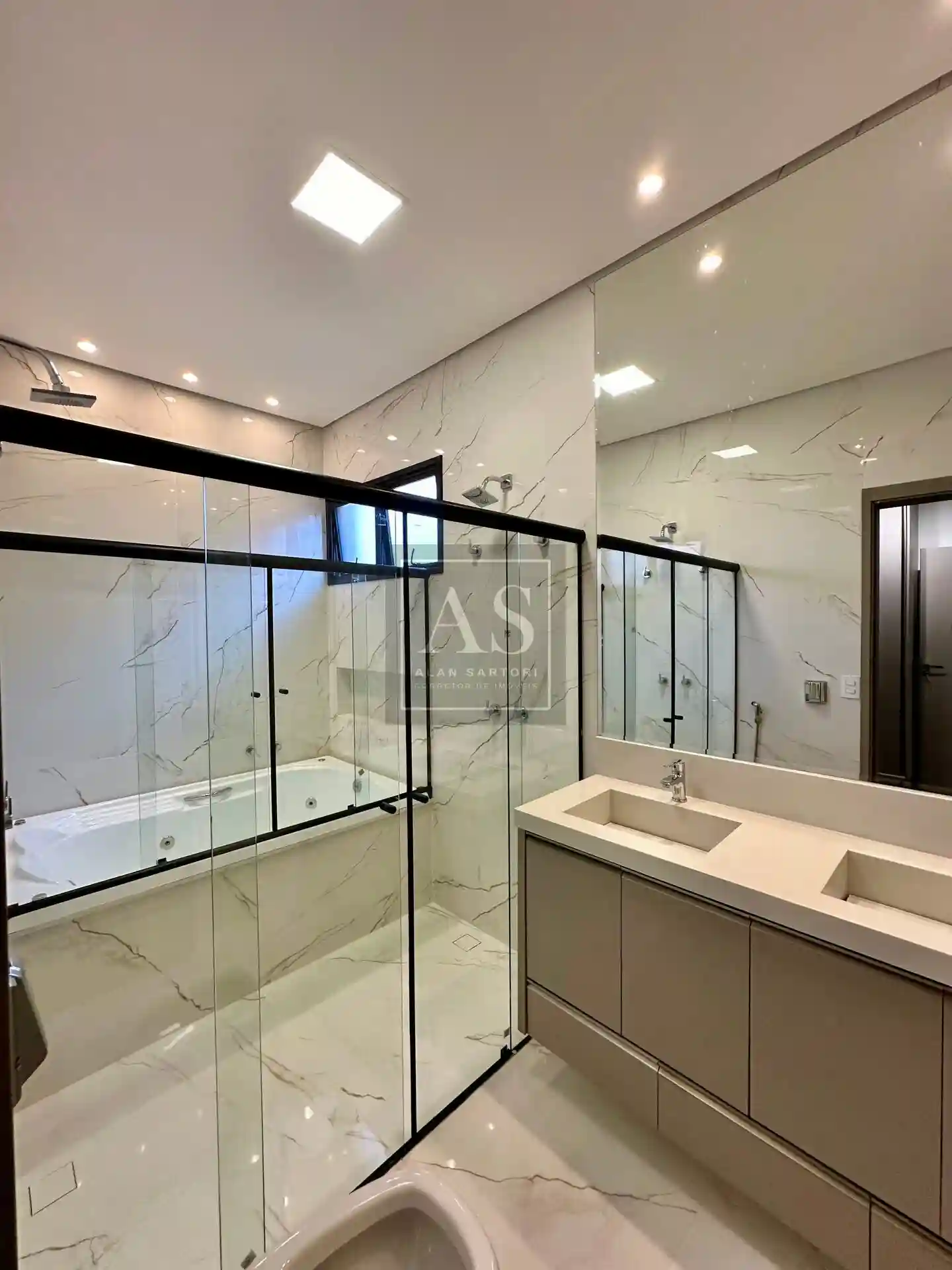 Casa de Condomínio com 3 quartos à venda, 225m² — foto 23 de 28