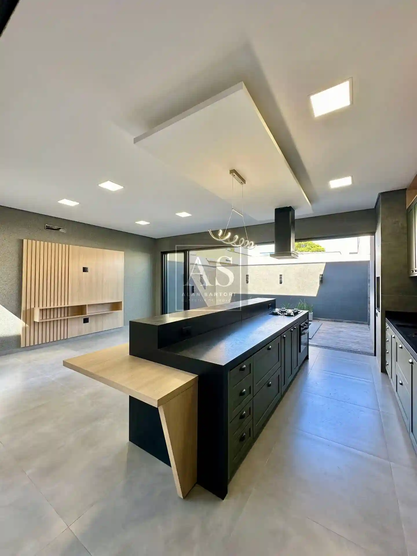 Casa de Condomínio com 3 quartos à venda, 225m² — foto 10 de 28