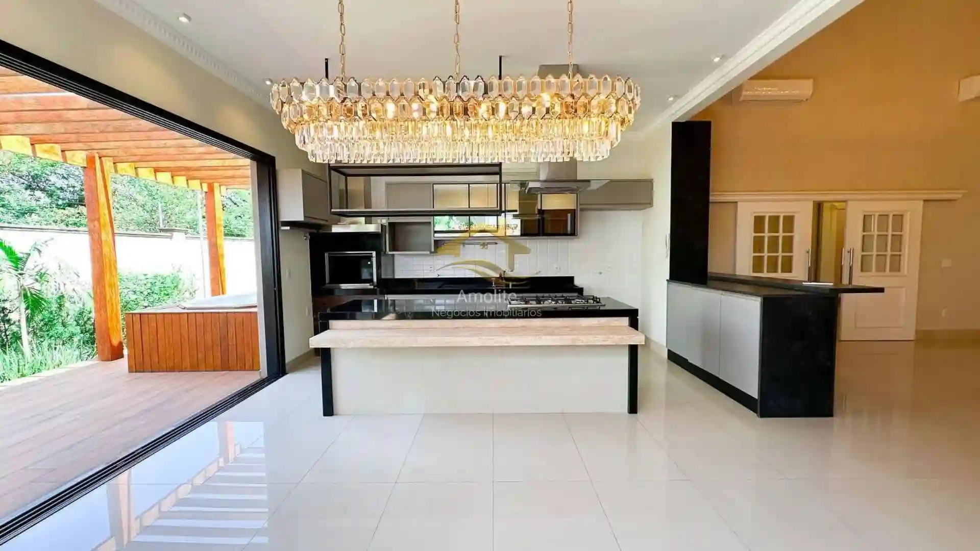 Casa de Condomínio com 4 quartos à venda, 320m² — foto 2 de 20