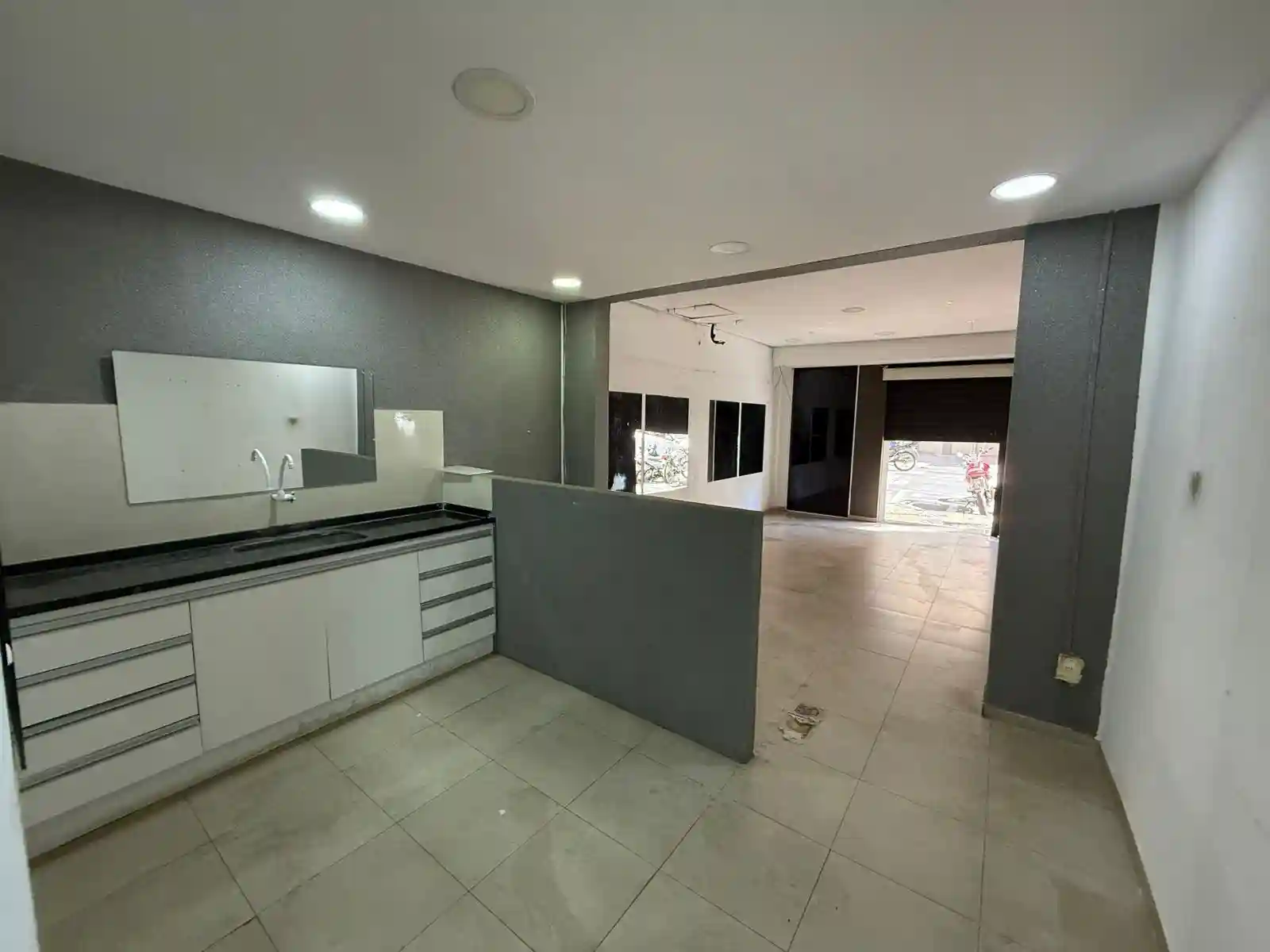 Loja / Salão / Ponto Comercial  para aluguel, 75m² — foto 14 de 17