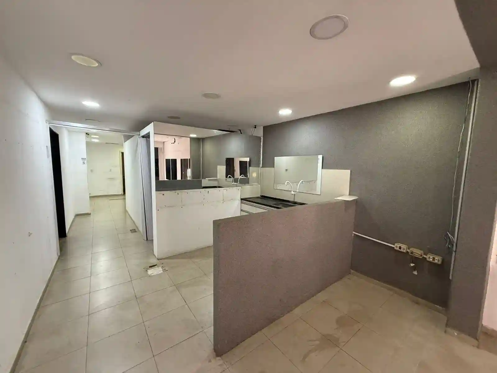 Loja / Salão / Ponto Comercial  para aluguel, 75m² — foto 5 de 17