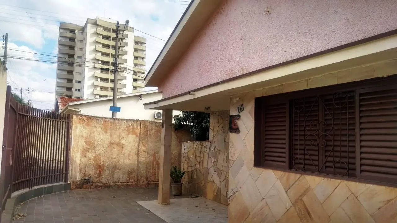 Casa à venda — foto 2 de 3