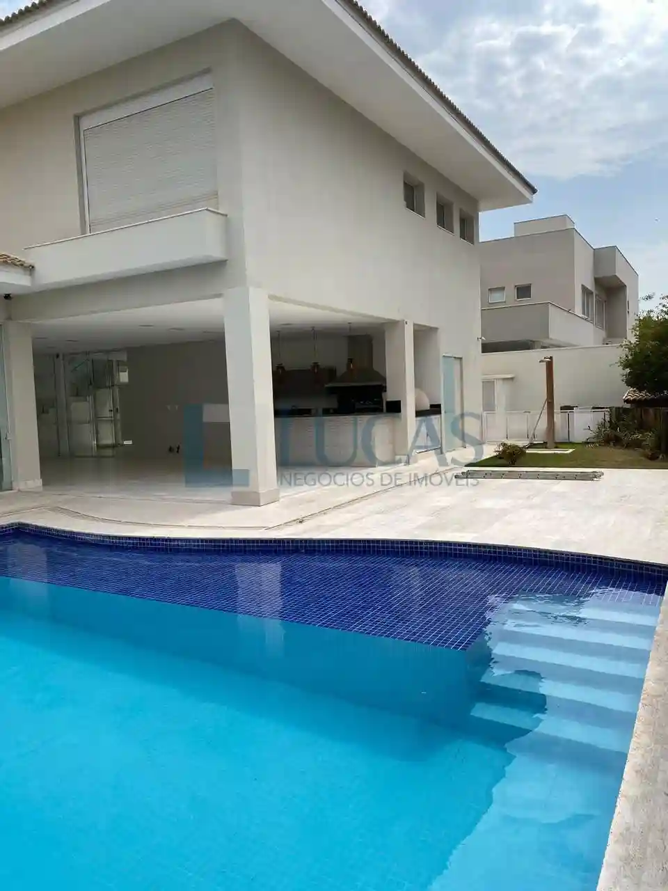 Casa de Condomínio com 4 quartos à venda, 505m² — foto 3 de 28