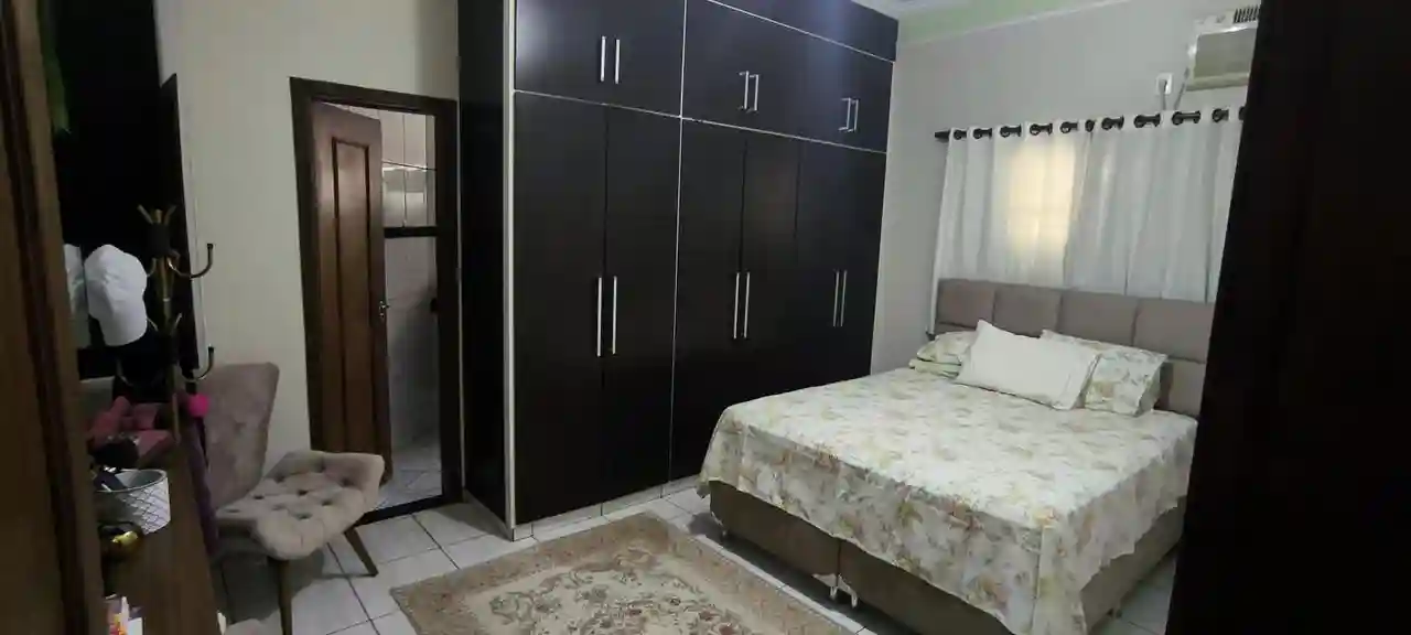 Casa com 3 quartos à venda, 420m² — foto 6 de 23