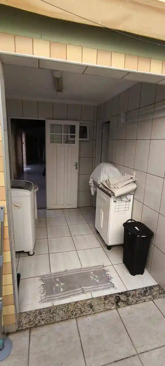 Casa com 3 quartos à venda, 420m² — foto 3 de 23