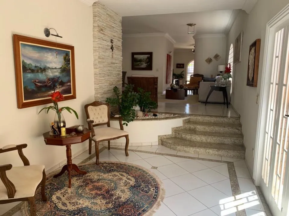 Casa à venda — foto 1 de 9