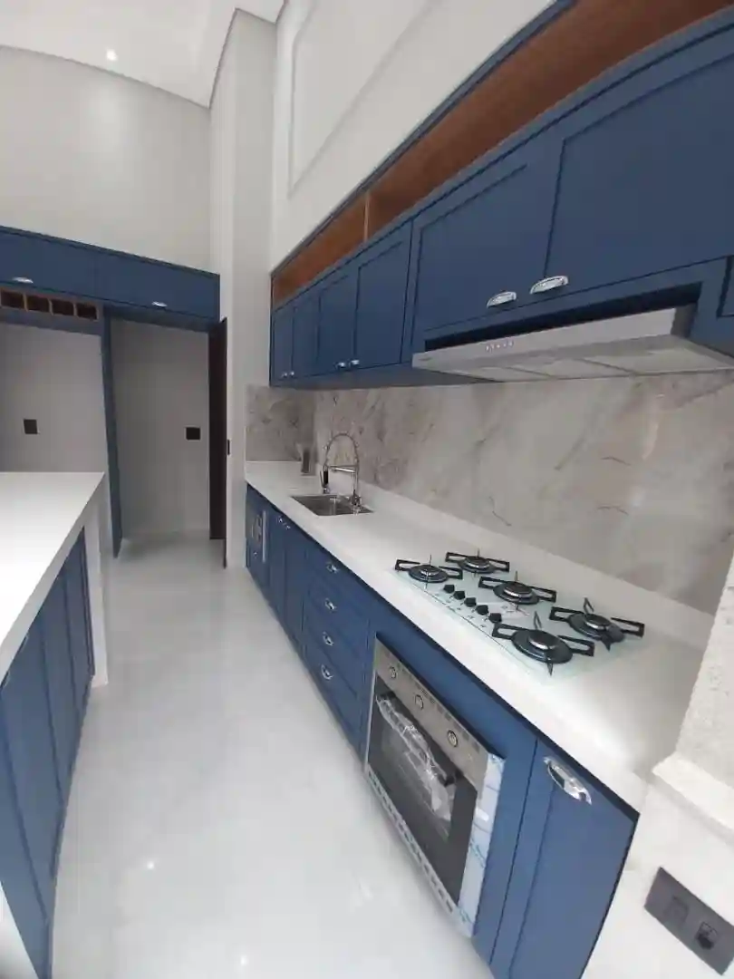 Casa de Condomínio com 3 quartos à venda, 253m² — foto 14 de 17