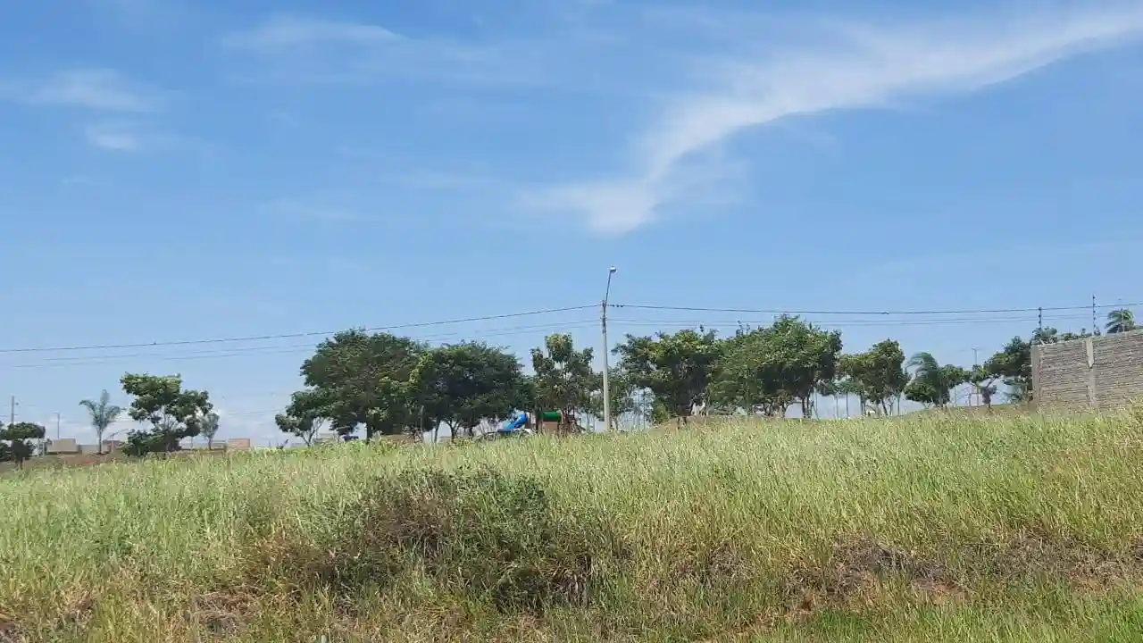 Terreno / Lote / Condomínio  à venda, 200m² — foto 16 de 17