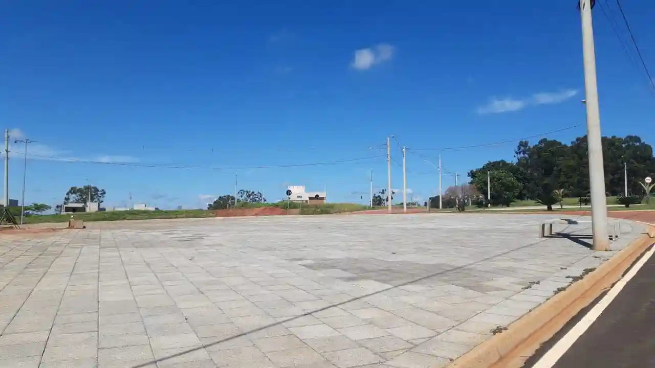 Terreno / Lote / Condomínio  à venda, 200m² — foto 11 de 17