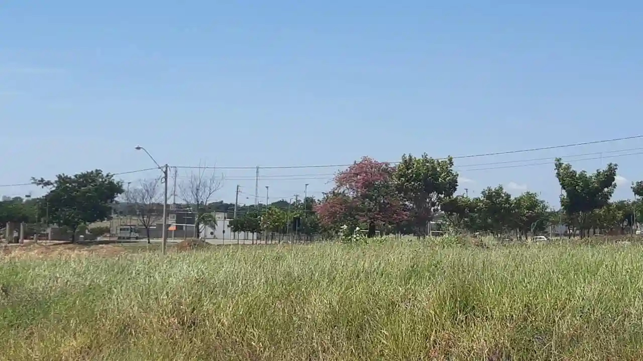 Terreno / Lote / Condomínio  à venda, 200m² — foto 14 de 17