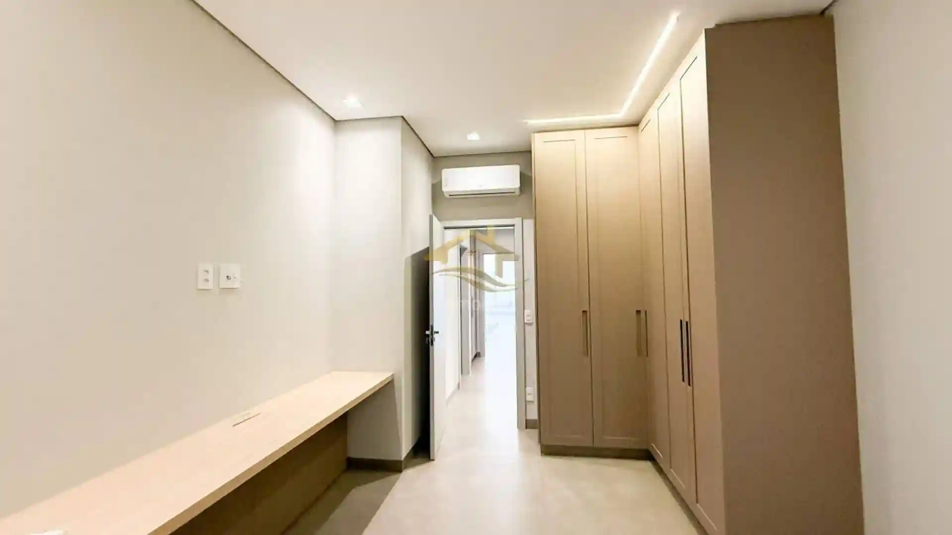 Casa de Condomínio com 3 quartos à venda, 272m² — foto 9 de 34