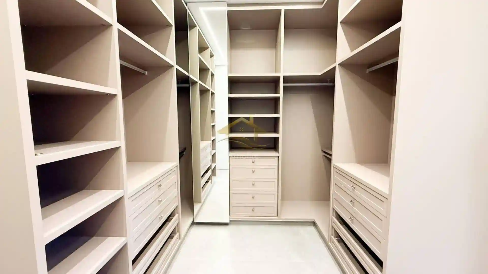 Casa de Condomínio com 3 quartos à venda, 272m² — foto 29 de 34