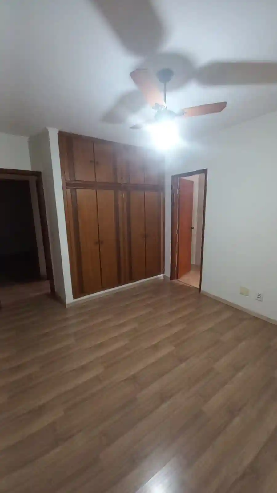 Apartamento com 3 quartos à venda, 90m² — foto 14 de 17