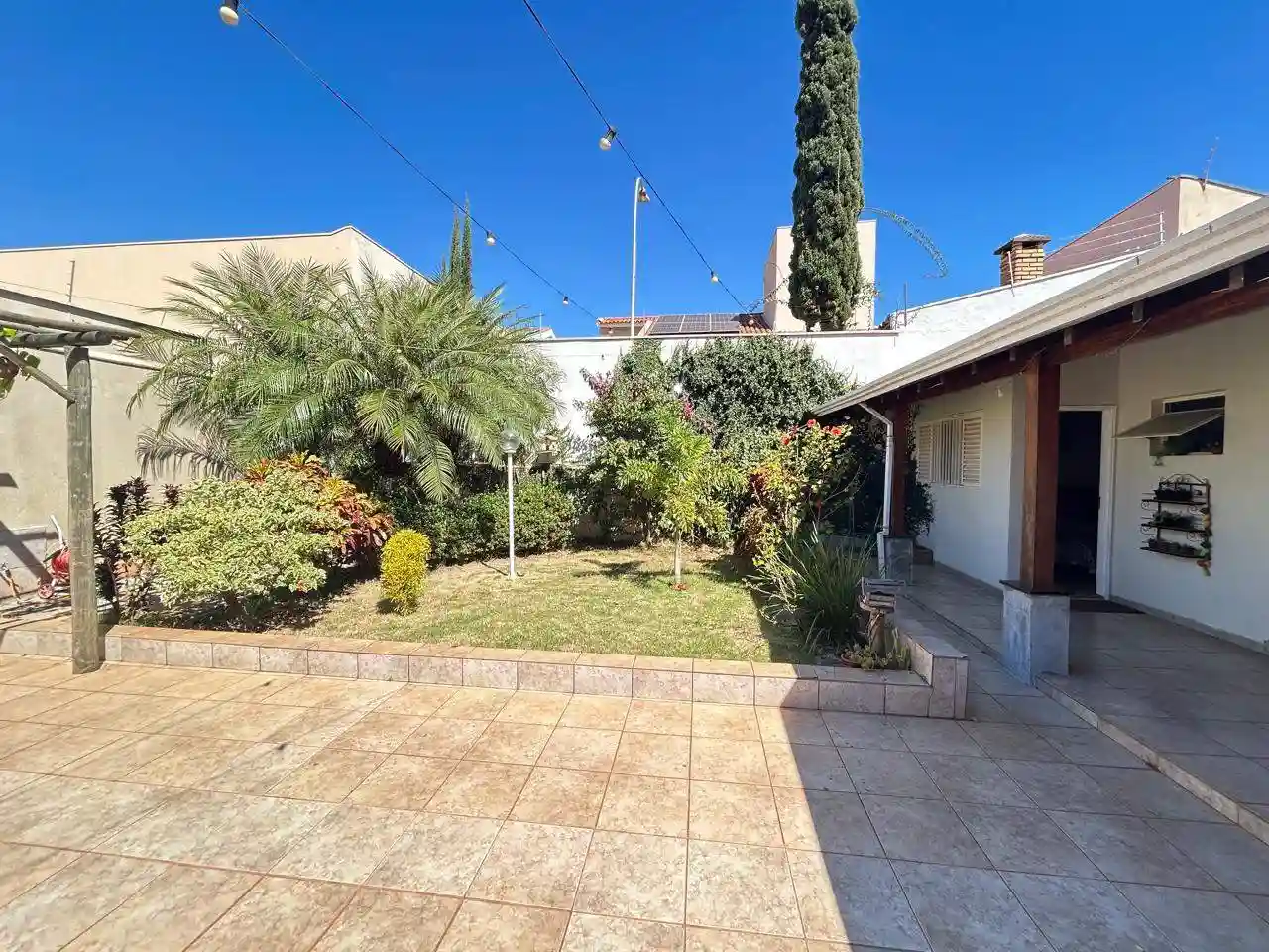 Casa com 3 quartos à venda, 220m² — foto 27 de 34