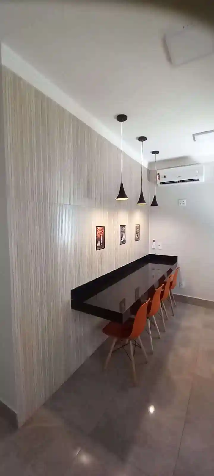Casa com 3 quartos à venda, 220m² — foto 3 de 34