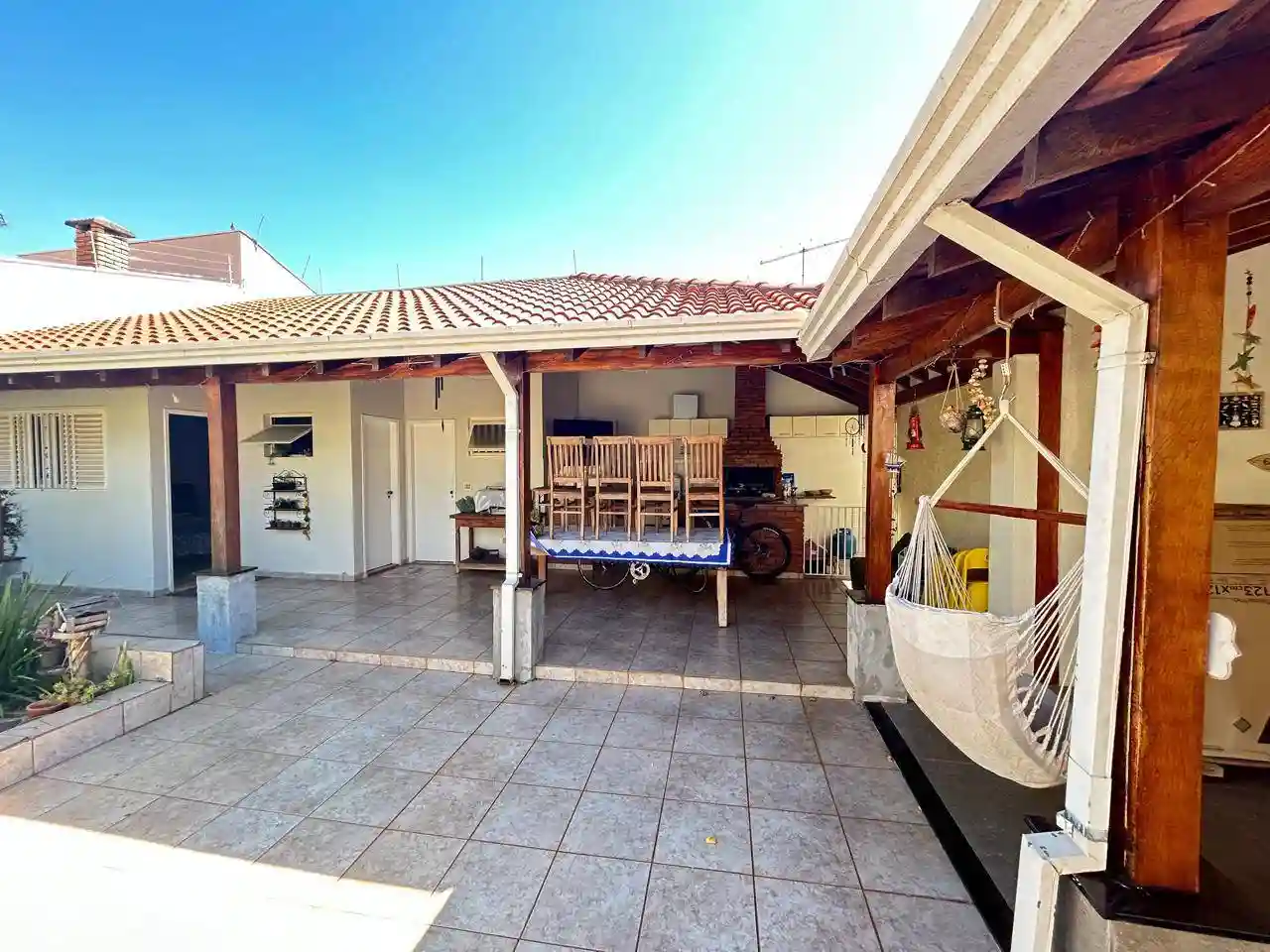 Casa com 3 quartos à venda, 220m² — foto 18 de 34
