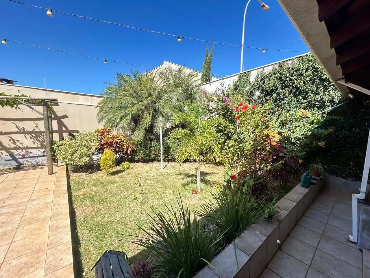 Casa com 3 quartos à venda, 220m² — foto 29 de 34
