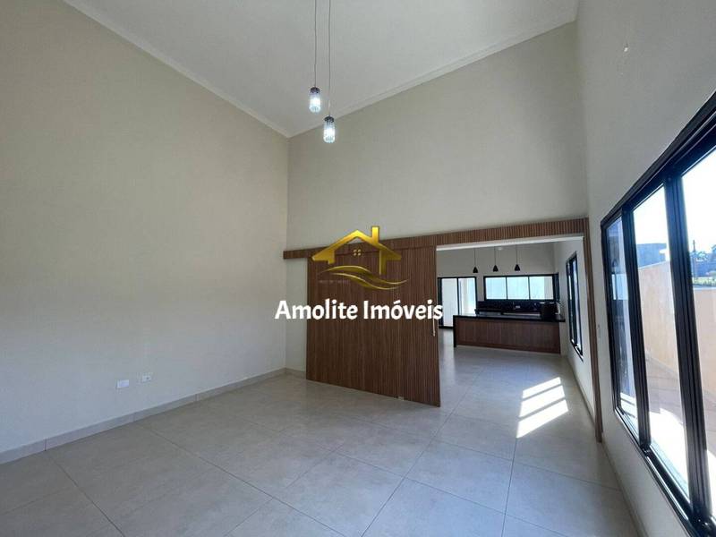 Casa de Condomínio com 4 quartos à venda, 300m² — foto 3 de 38