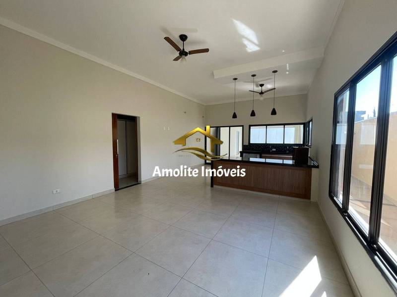 Casa de Condomínio com 4 quartos à venda, 300m² — foto 4 de 38