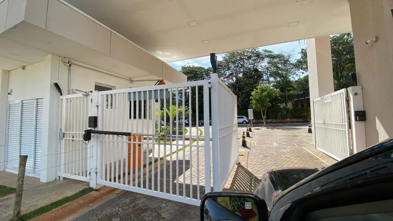 Casa à venda — foto 1 de 3