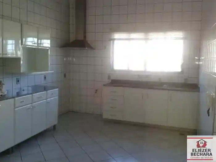 Apartamento com 3 quartos à venda, 100m² — foto 8 de 11
