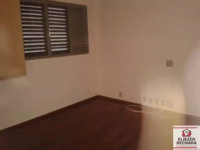 Apartamento com 3 quartos à venda, 100m² — foto 2 de 11