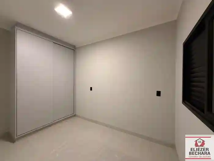 Casa com 3 quartos à venda, 130m² — foto 5 de 8