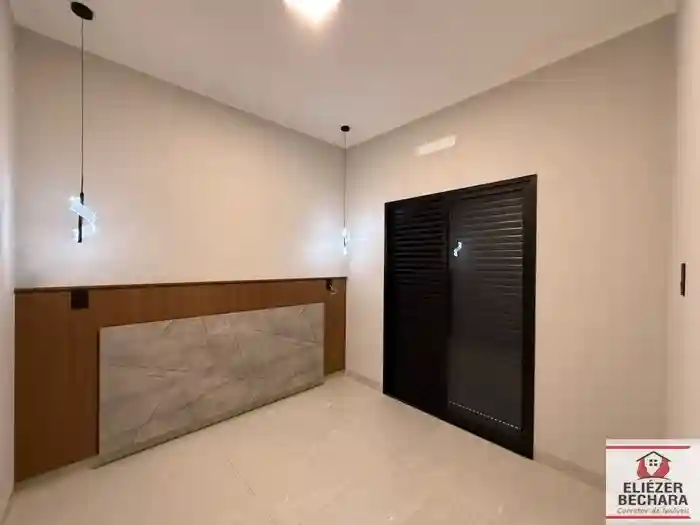 Casa com 3 quartos à venda, 130m² — foto 3 de 8