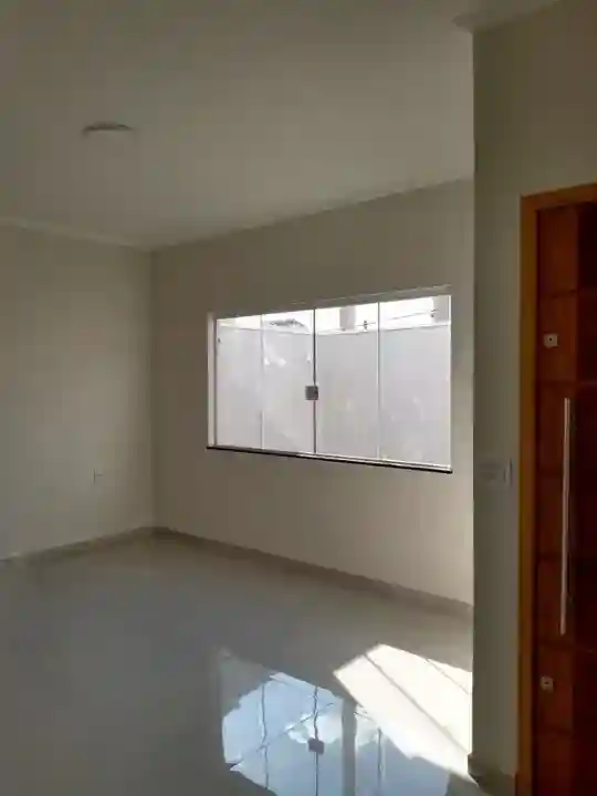 Casa com 2 quartos à venda, 95m² — foto 2 de 6