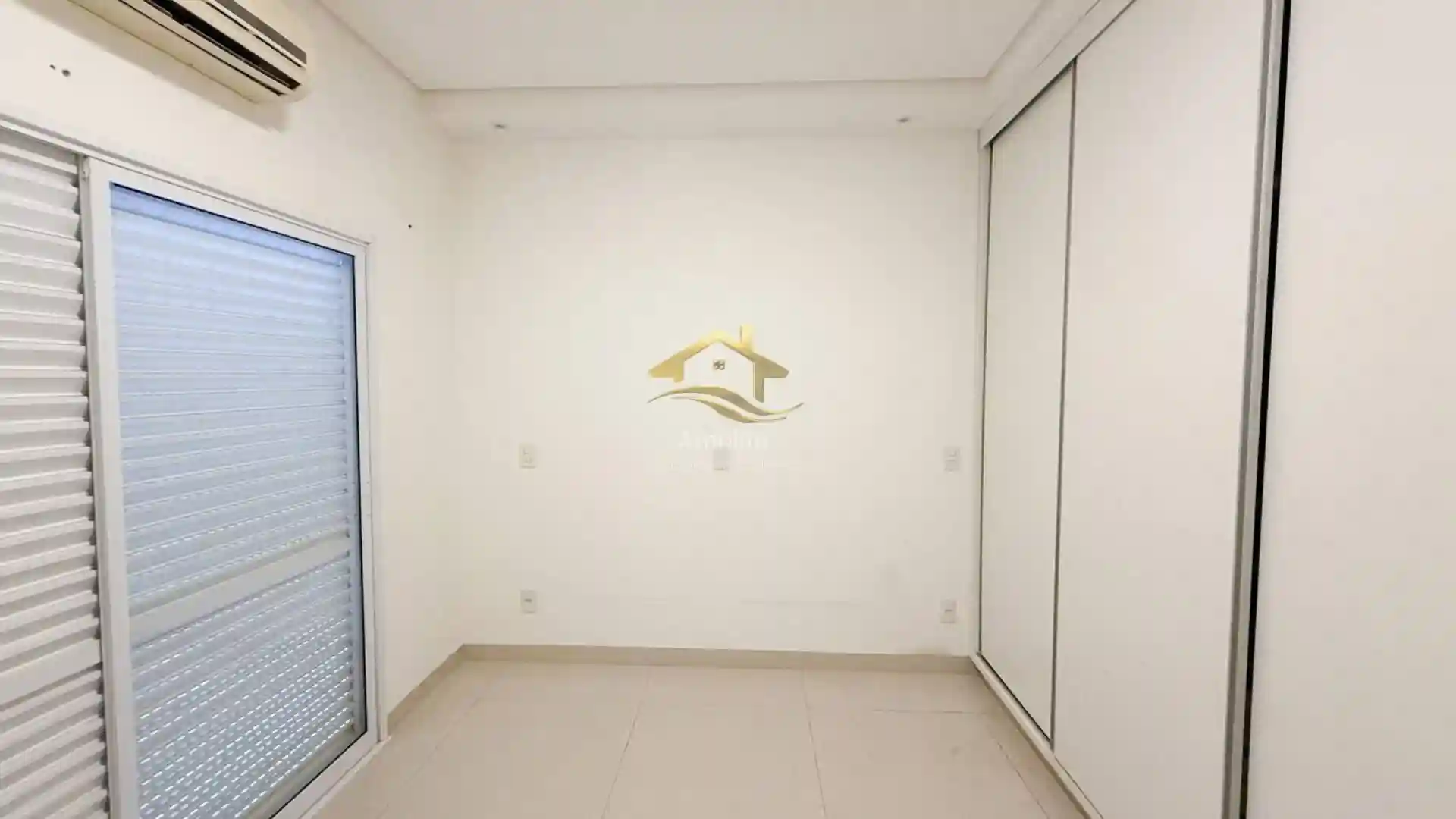Casa de Condomínio com 3 quartos à venda, 370m² — foto 17 de 22