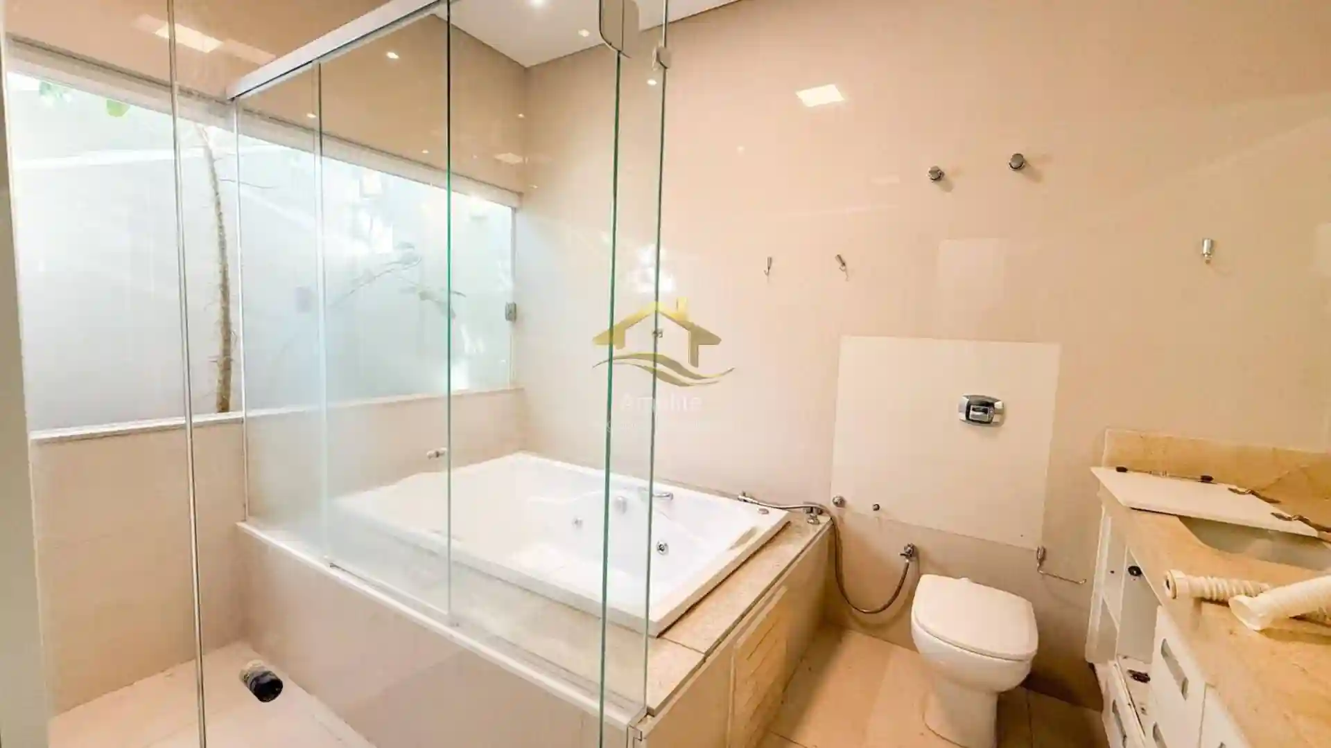 Casa de Condomínio com 3 quartos à venda, 370m² — foto 13 de 22