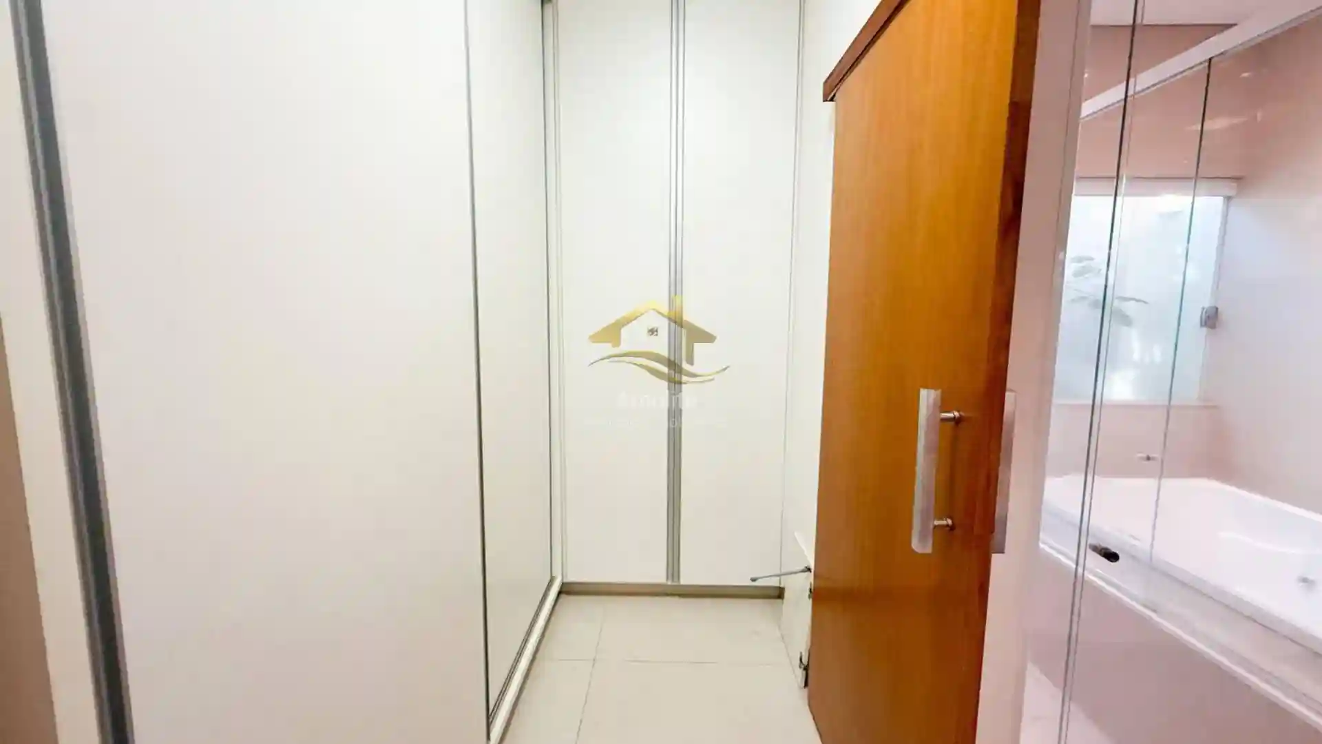 Casa de Condomínio com 3 quartos à venda, 370m² — foto 14 de 22