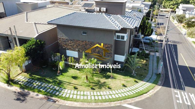 Casa de Condomínio com 4 quartos à venda, 390m² — foto 1 de 36