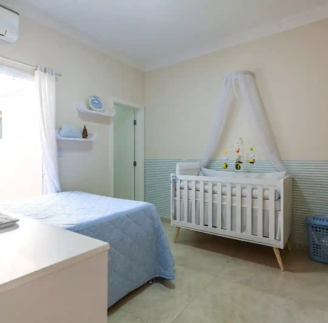 Casa de Condomínio com 3 quartos à venda, 240m² — foto 9 de 10