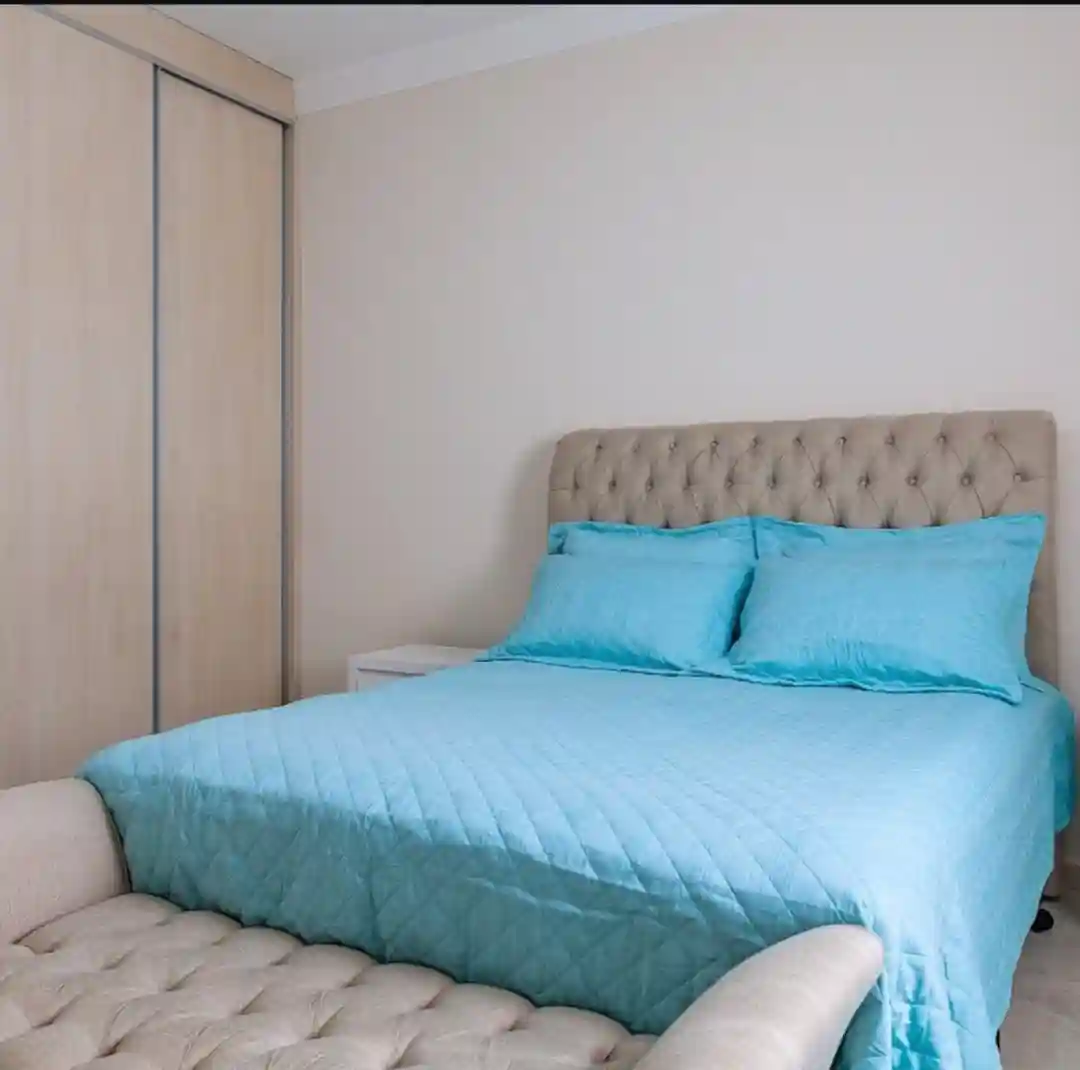 Casa de Condomínio com 3 quartos à venda, 240m² — foto 5 de 10