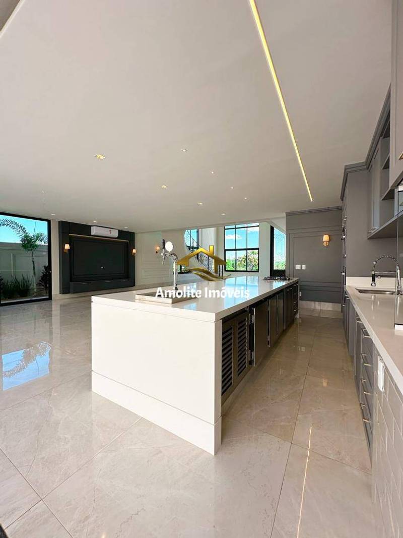 Casa de Condomínio com 4 quartos à venda, 464m² — foto 9 de 19