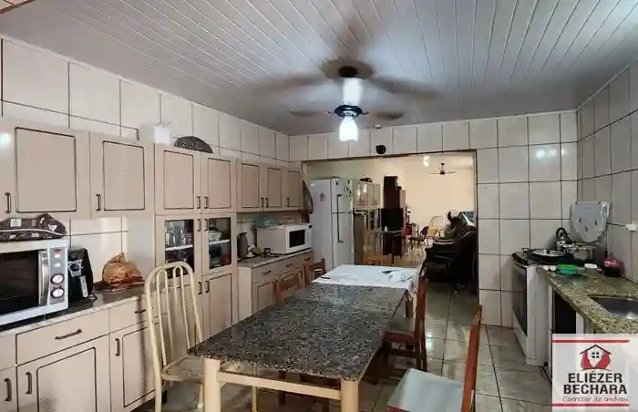 Casa com 3 quartos à venda, 111m² — foto 9 de 10