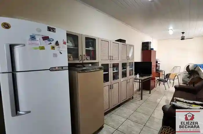 Casa com 3 quartos à venda, 111m² — foto 3 de 10