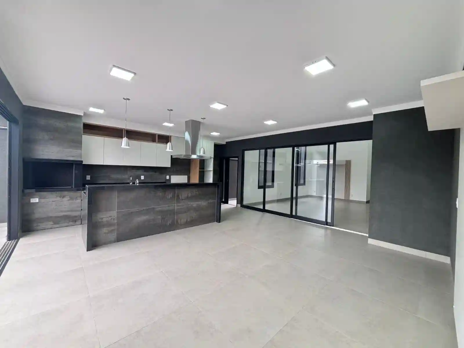 Casa de Condomínio com 3 quartos à venda, 360m² — foto 38 de 42