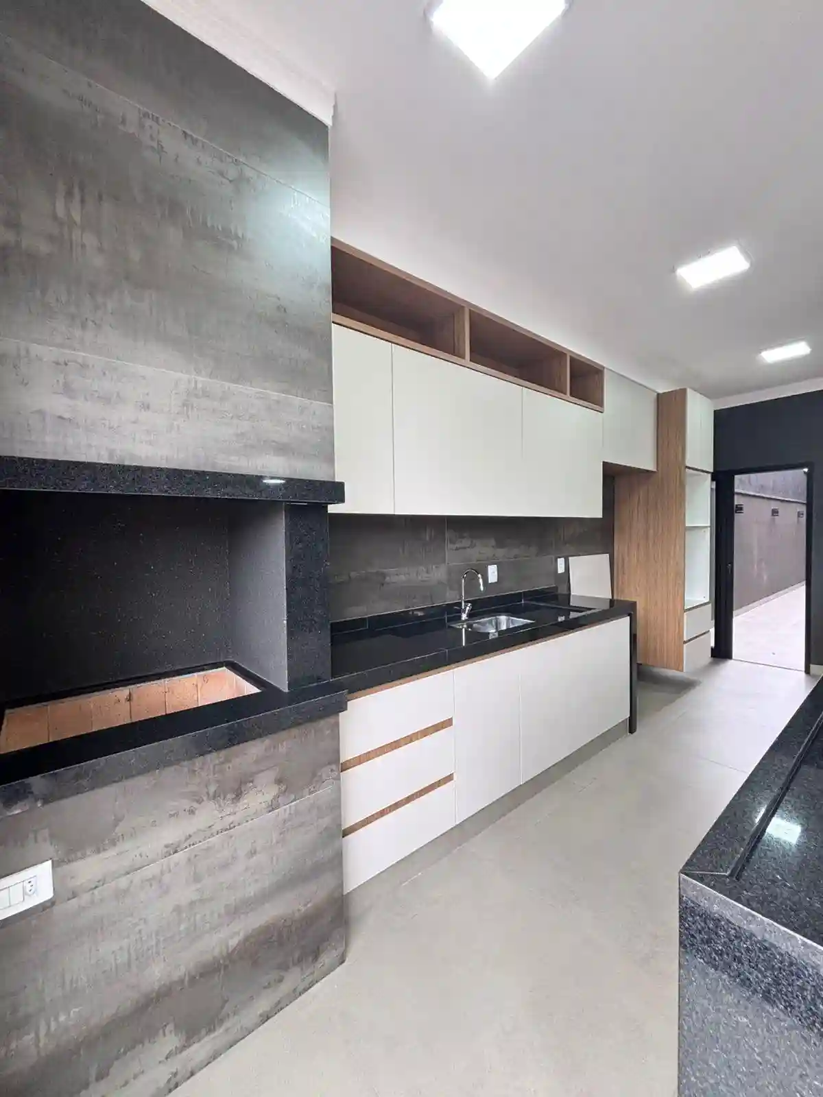 Casa de Condomínio com 3 quartos à venda, 360m² — foto 5 de 42