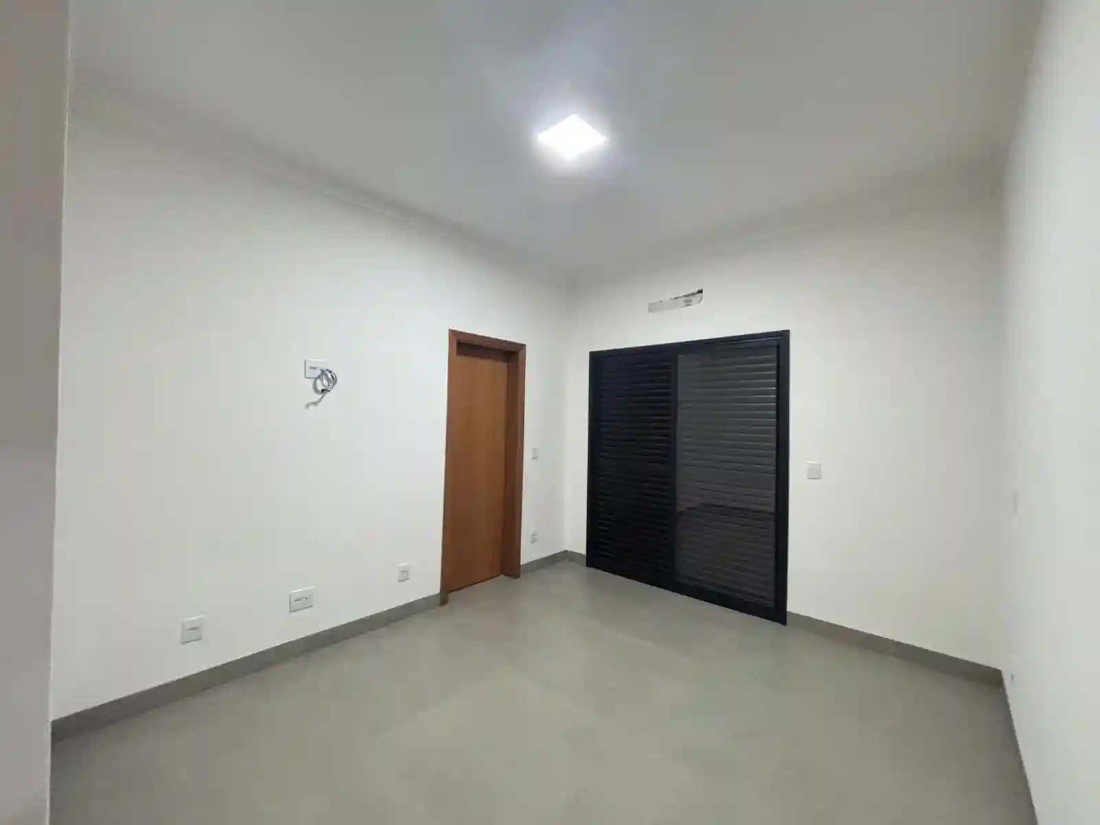 Casa de Condomínio com 3 quartos à venda, 360m² — foto 17 de 42