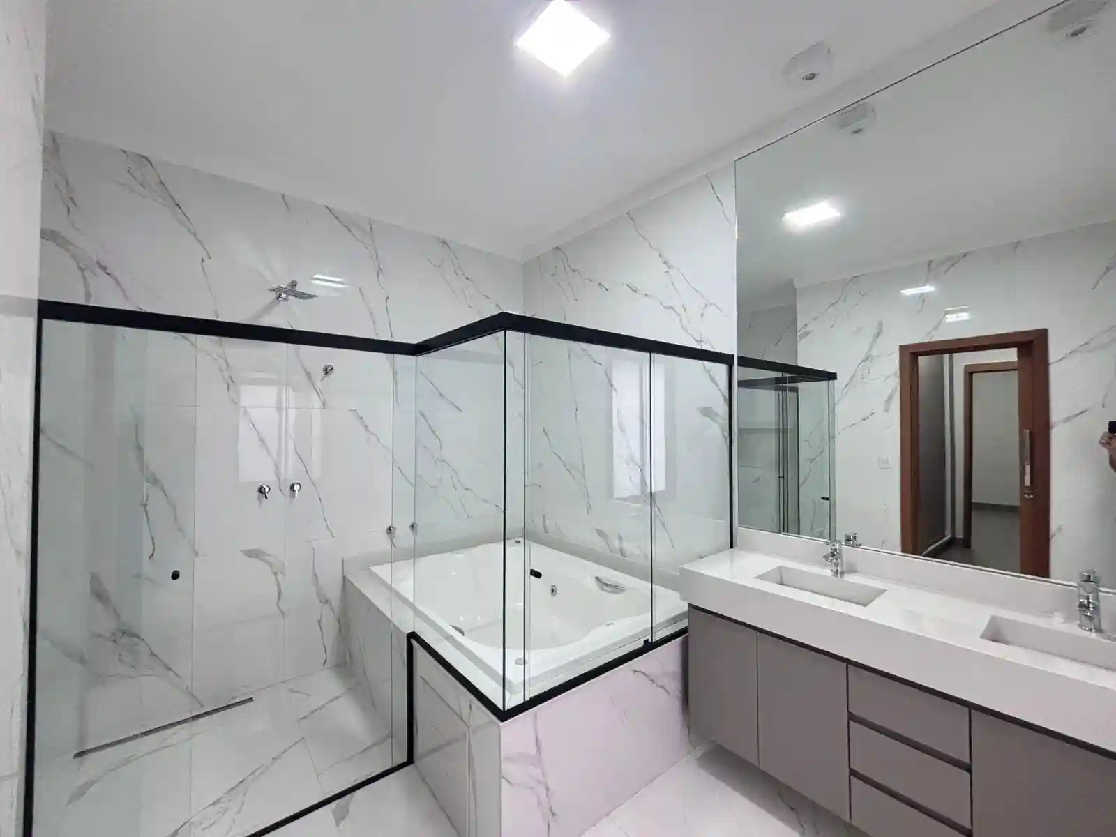 Casa de Condomínio com 3 quartos à venda, 360m² — foto 24 de 42